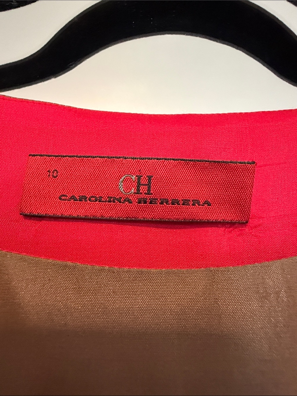 Carolina Herrera 100% Silk Dress Brown Sheath Red Trim